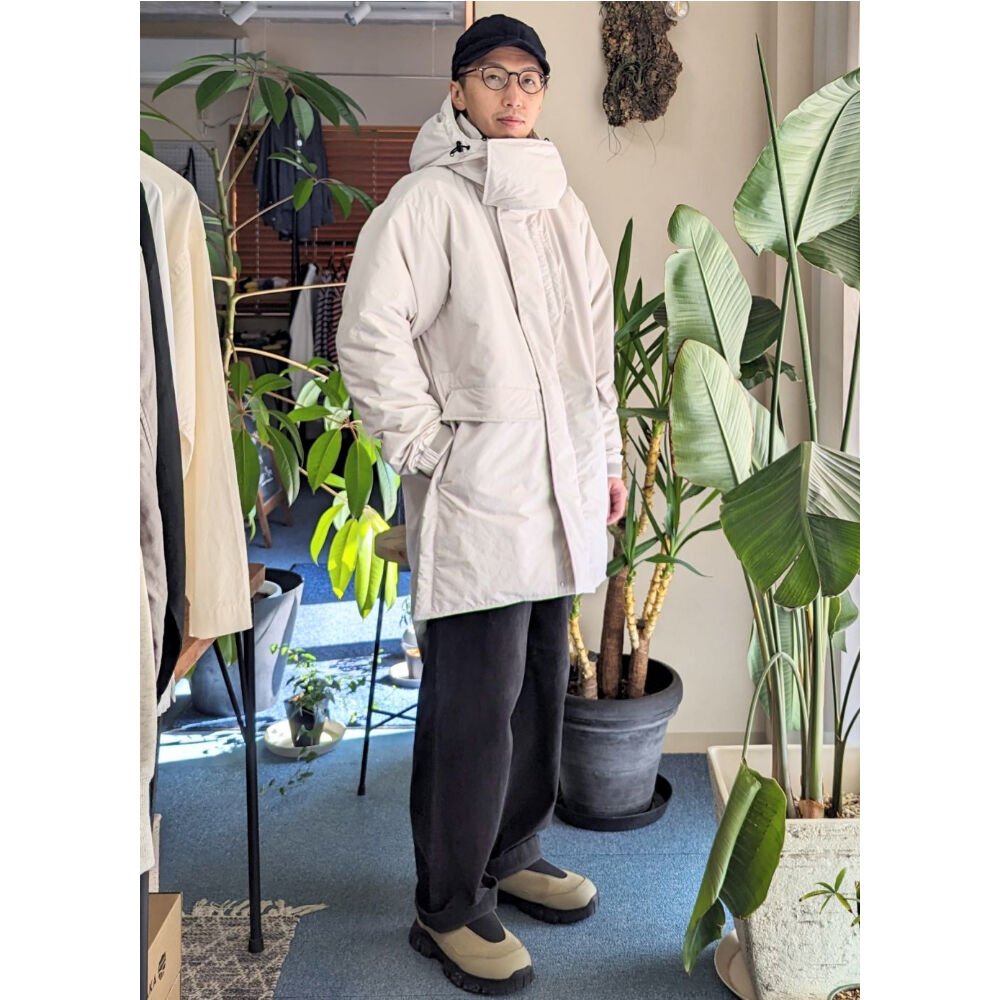 UNISEX 》KWD / DOWN MONSTER JACKET ( IVORY ) |