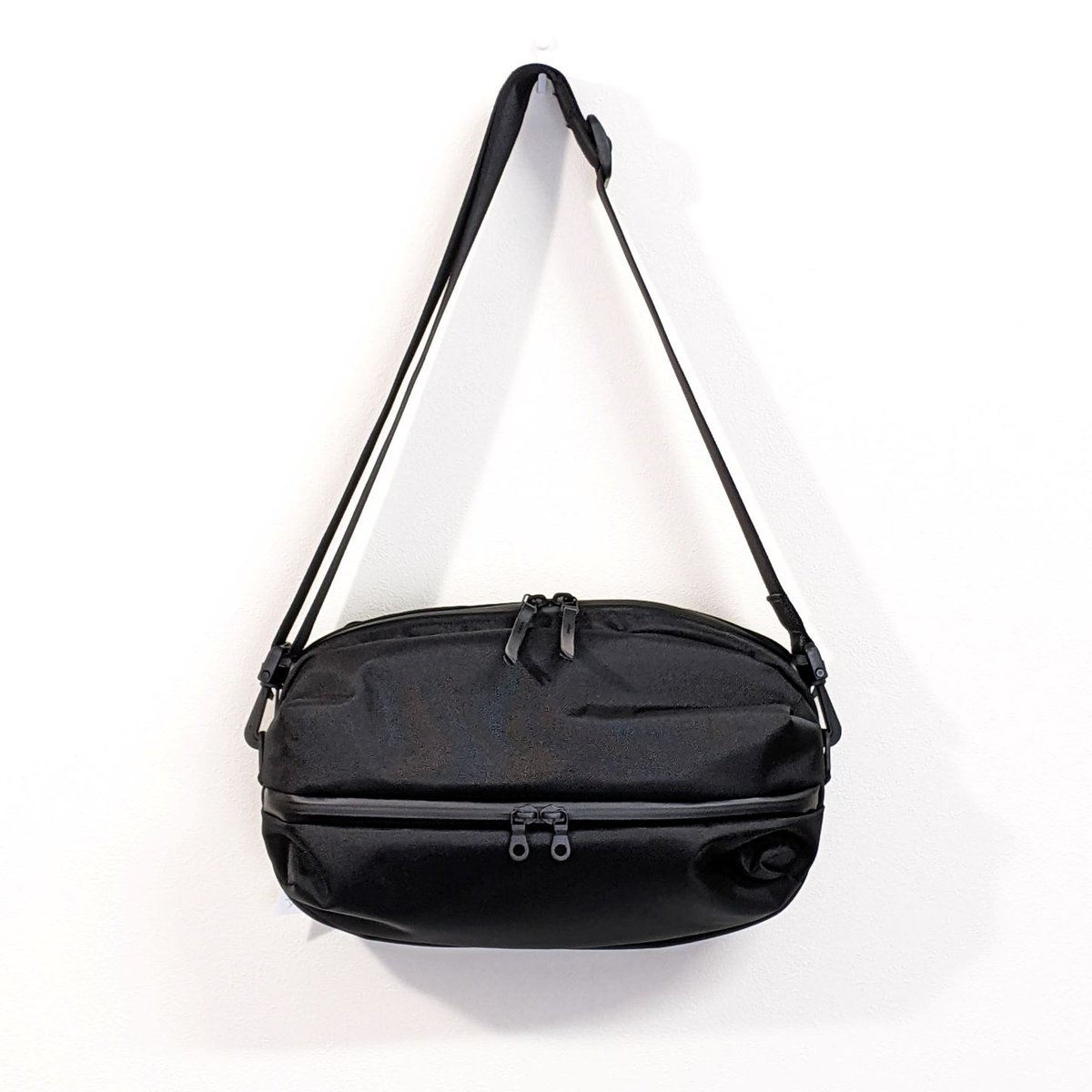 新品 定価15400円 LR by LIVERAL UDUKA ショルダーバッグ UNISEX 》LR by LIVERAL / UDUKA | KOCORONO