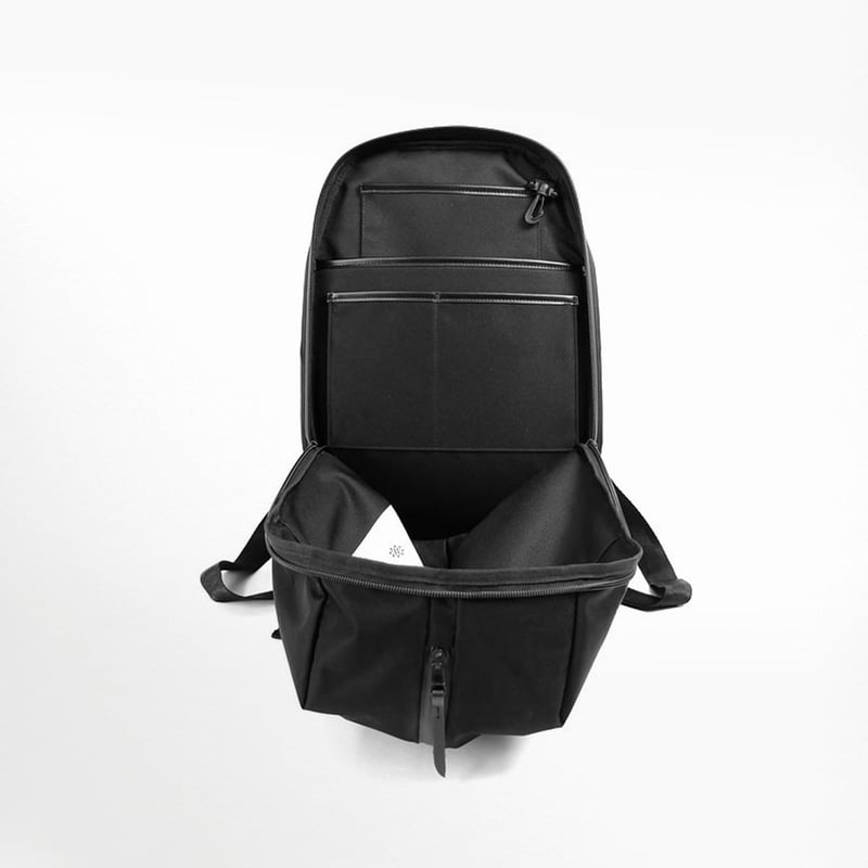 【新品】 LR by LIVERAL 【Egg pack (S)】バッグパック 楽天市場】LIVERAL Egg Pack リヴェラル エッグパック Sサイズ