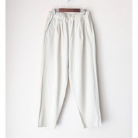 《 UNISEX 》RINEN / 60/2強撚ギャバ テ－パ－ドパンツ ( エクリュ )