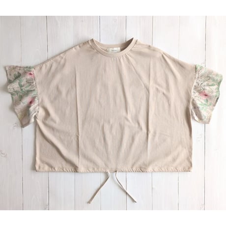 《 WOMEN 》 sosotto / 40/2シルケット天竺裾ドロストLIBERTYギャザースリーブTシャツ ( タン )