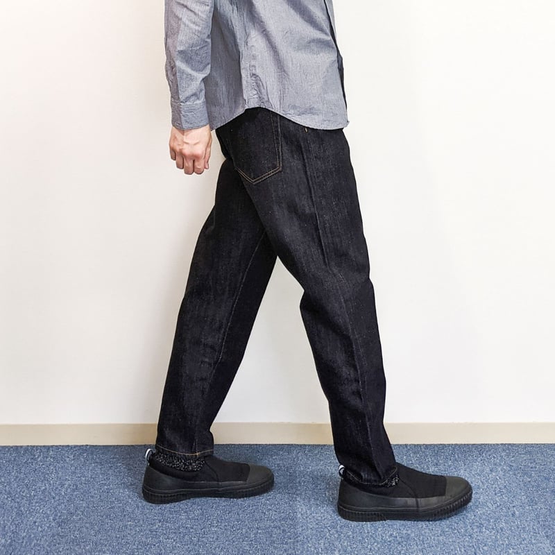 HATSKI ハツキ Loose Tapered Denim Black