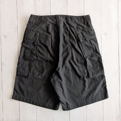 《 UNISEX 》 H.UNIT / Back satin military shorts ( BLACK )