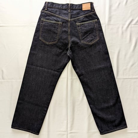 《 UNISEX 》HATSKI / Wide Tapered Denim  ( ONE WASH )