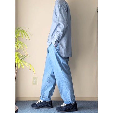 《 Unisex 》H.UNIT / Denim two tuck trousers ( Light Indigo )