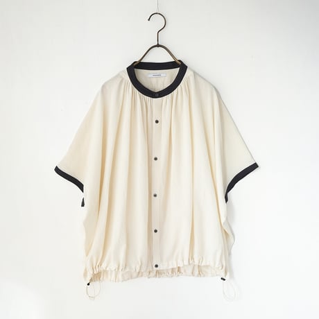 《 WOMEN 》 MANON / FRENCH SLEEVE SPINDLE CLERIC AMICAL SHIRT ( IVORY )