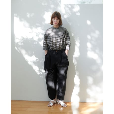 《 WOMEN 》 MANON / HEMP THREE TUCK WIDE PANTS ( BLACK )