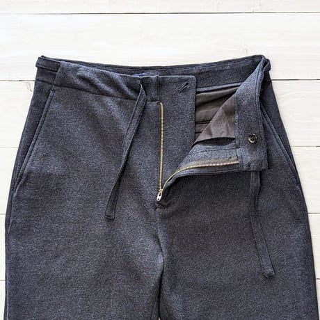 《 Unisex 》HATSKI / Easy Melton Slacks ( NAVY )