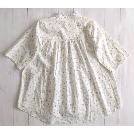 《 WOMEN 》 sosotto / LIBERTYフリルカラー梯子レースチュニックブラウス ( オフホワイト )