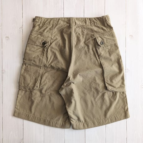 《 UNISEX 》 H.UNIT / Back satin military shorts ( KHAKI )