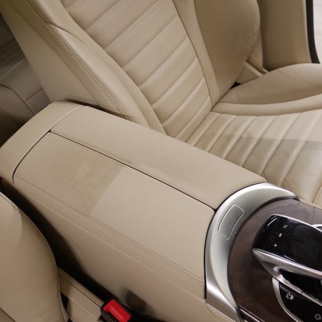 テンジ [車内レザークリーナー 600ml ] : 独自製法を採用。革の本来の色ツヤを引き出し、しなやかさを維持｜TENZI Detailer AD-37