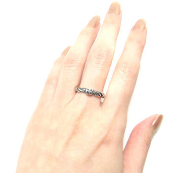 ビルウォールレザー / THIN CROSS / R202 | WATER MOON