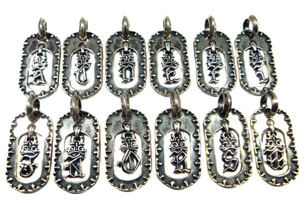 ビルウォールレザー / INITIAL DOG TAG / DT618 | WATER MOON