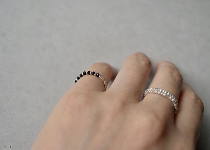 ブラックスピネルとカレンシルバーのリング | YEAH.JAPAN STORE