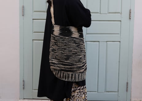 一点もの ラオス葛編みショルダーバック BIG！BLACK