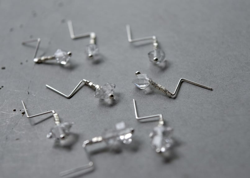 ハーキマーダイヤモンドとカレンシルバーのキャッチのいらないピアス  