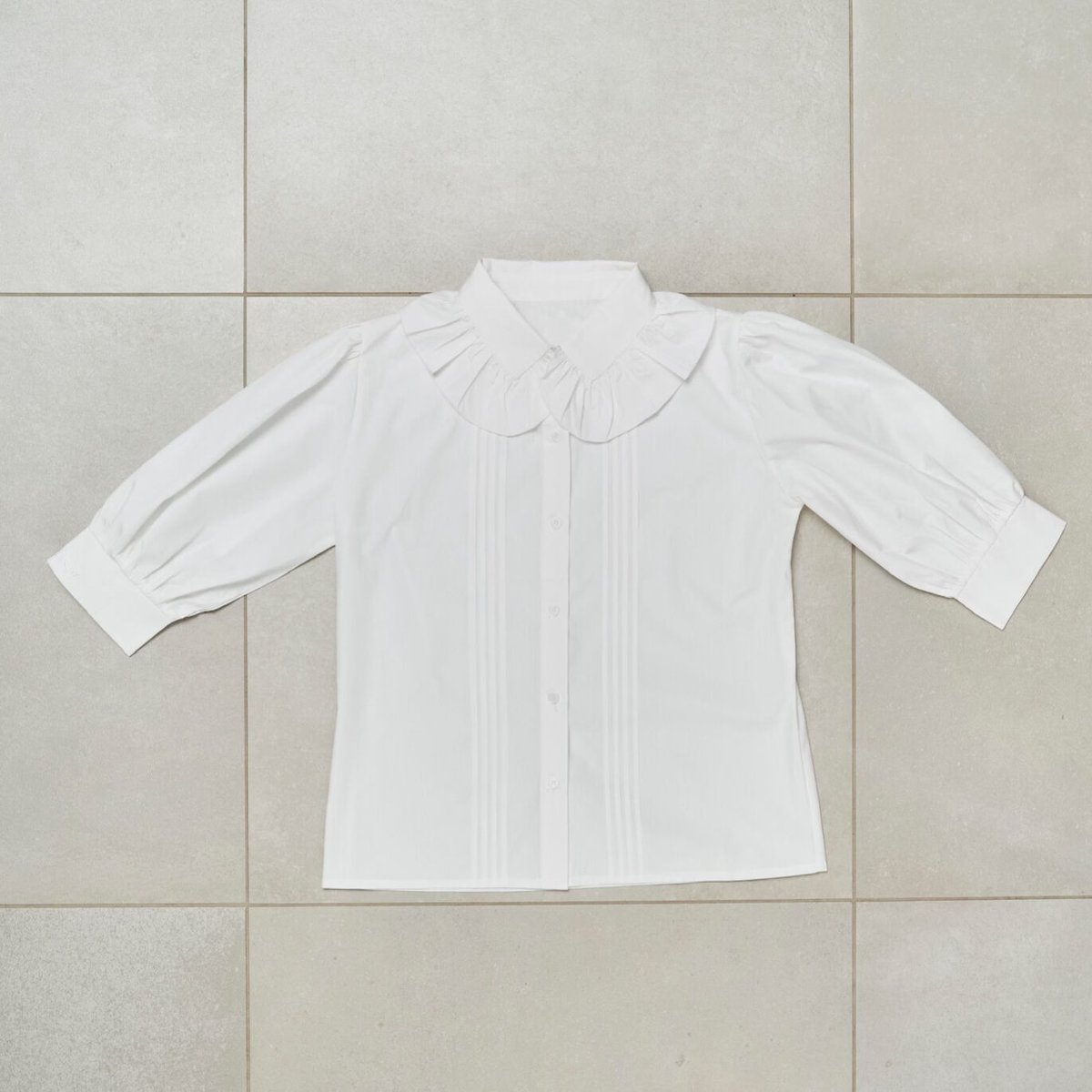 Treat ürself”Intelligence” white blouse