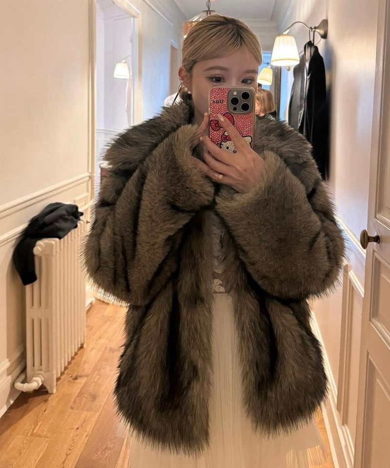 Treat Ürself fox fur coat | Treat ürself Treat Ürself fox fur coat | Treat ürself