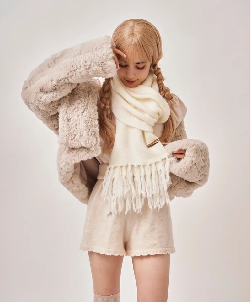 treaturself bunny curly fur coat (beige)