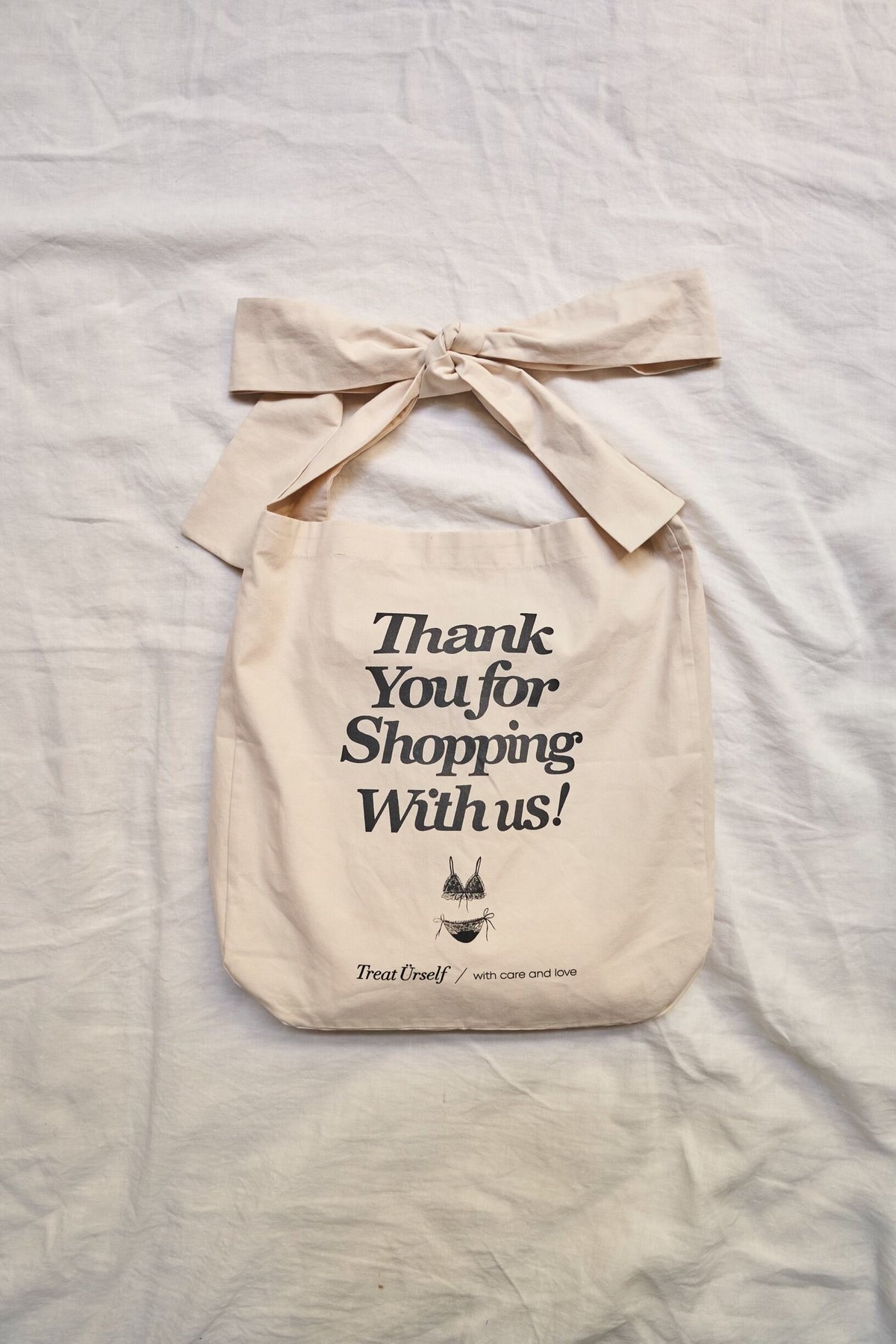 ribbon lingerie tote bag(ivory) | Treat ürself