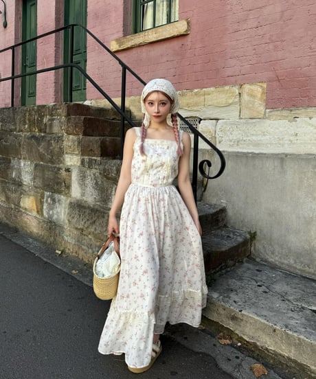 Floral vintage like dress