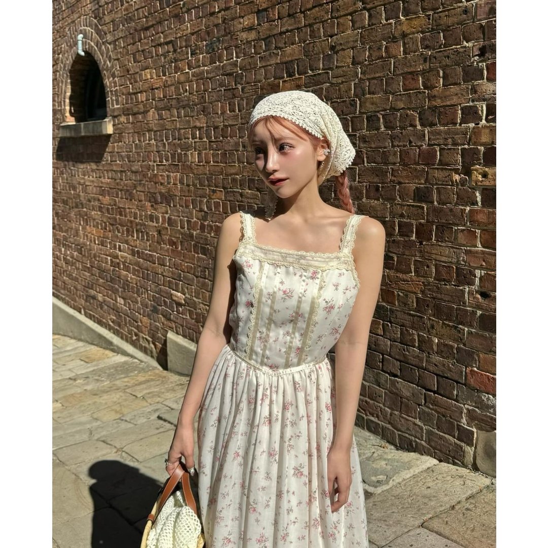 Floral vintage like dress | Treat ürself