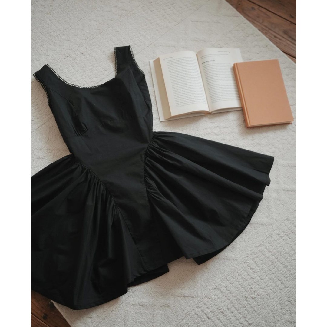 ワンピース treat urself black swan mini dress treat ürself Black swan mini dress