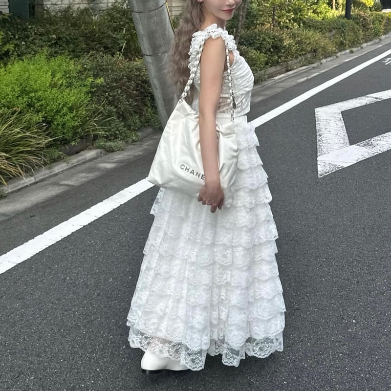 girly lace frill long skirt | Treat ürself