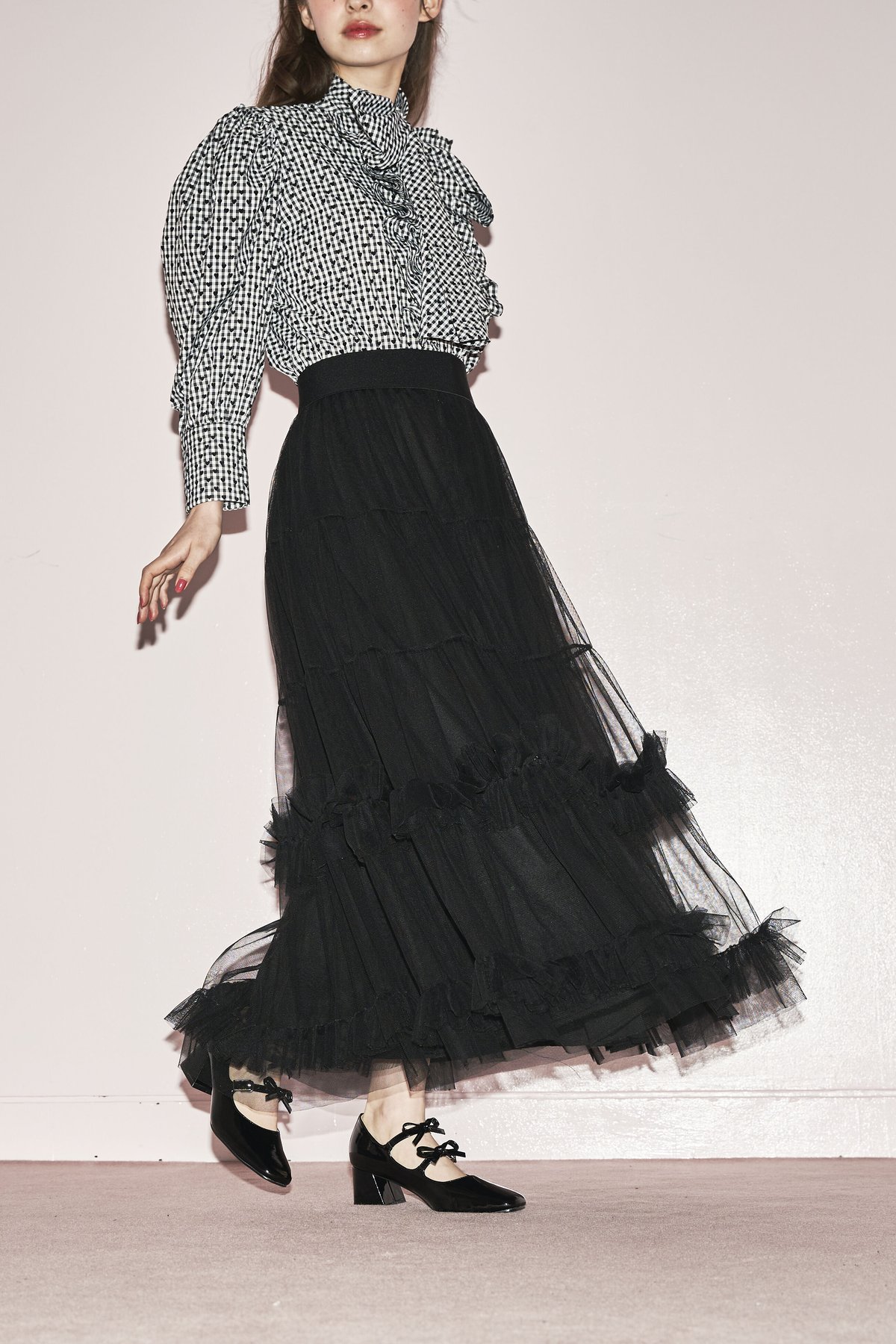 volume frill tulle skirt (black) | Treat ürself 