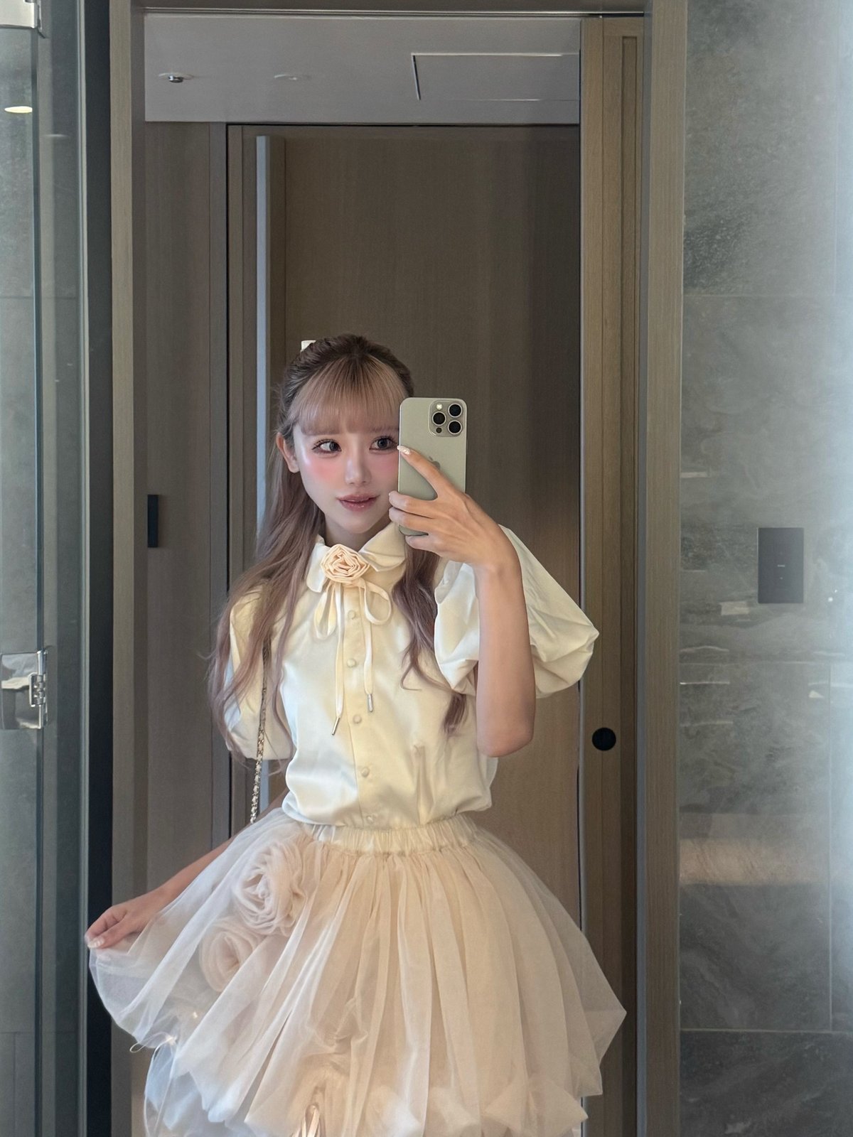 トップス Rose choker satin puff blouse blue Rose choker satin puff blouse | ファッション通販サイト NUGU