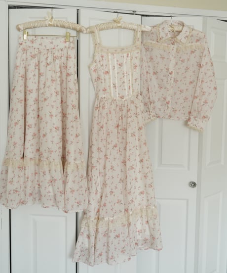 Floral vintage like dress