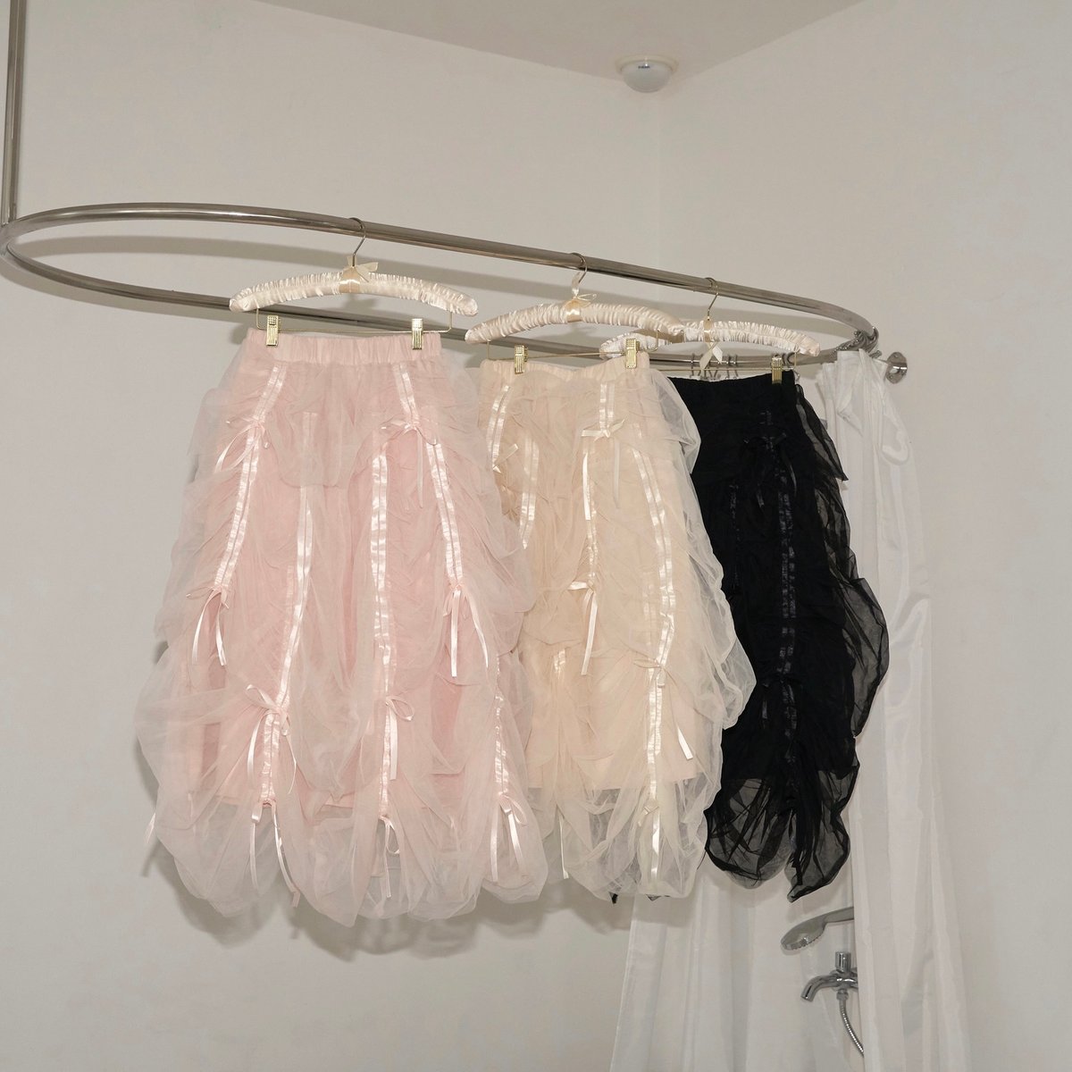 Ballerina” drawstring ribbon skirt (ivory) | T Ballerina” drawstring ribbon skirt (ivory) | T
