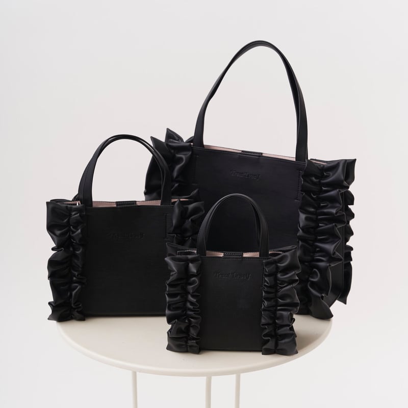 original frill leather tote bag (black S) | Tre...