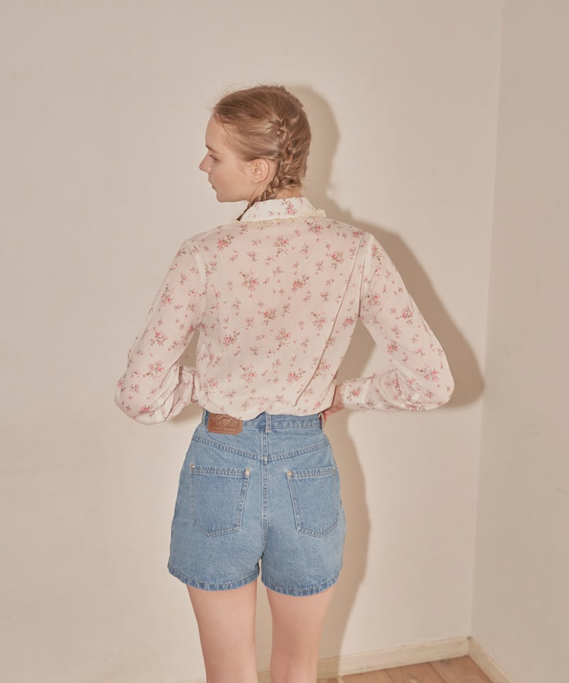 Treat ürself Floral vintage like blouse Treat ürself Floral vintage like blouse