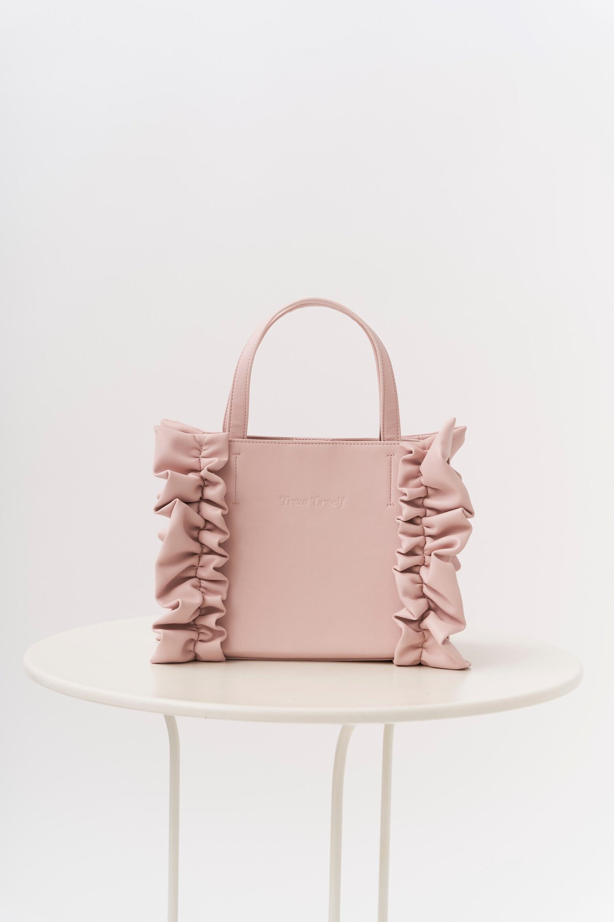 original frill leather tote bag (pink M) | Trea