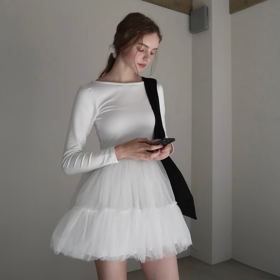 Ballet docking tulle mini dress white