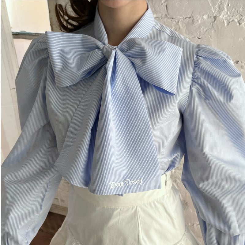 Treat ürself ribbon tie blouse bot