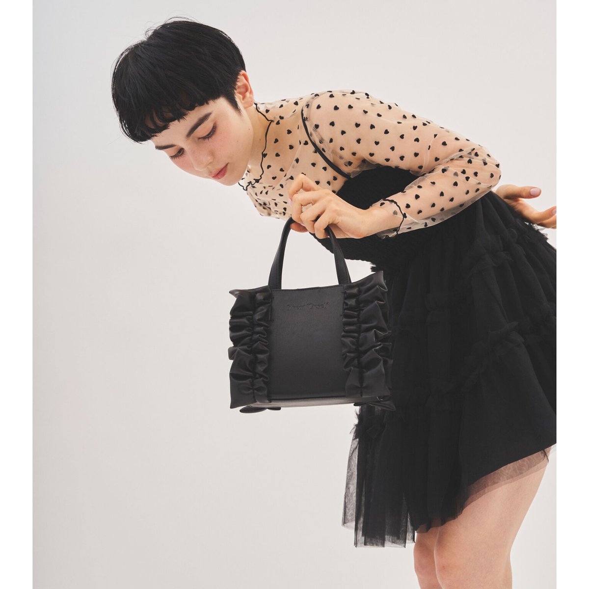 original frill leather tote bag (black S) | Tre...