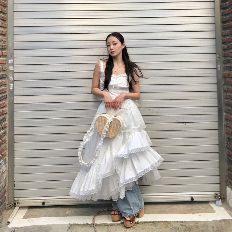 Angel ribbon lace bustier/asymmetry skirt | Tre