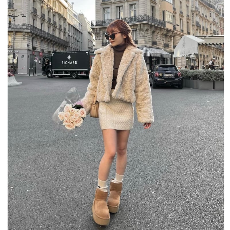 treat ürself Bunny curly fur coat white