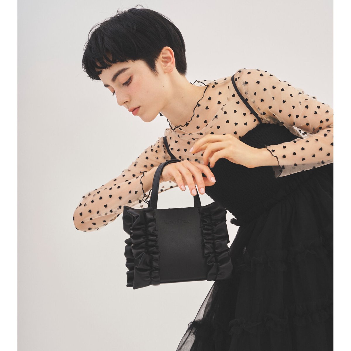 original frill leather tote bag (black S) | Tre...