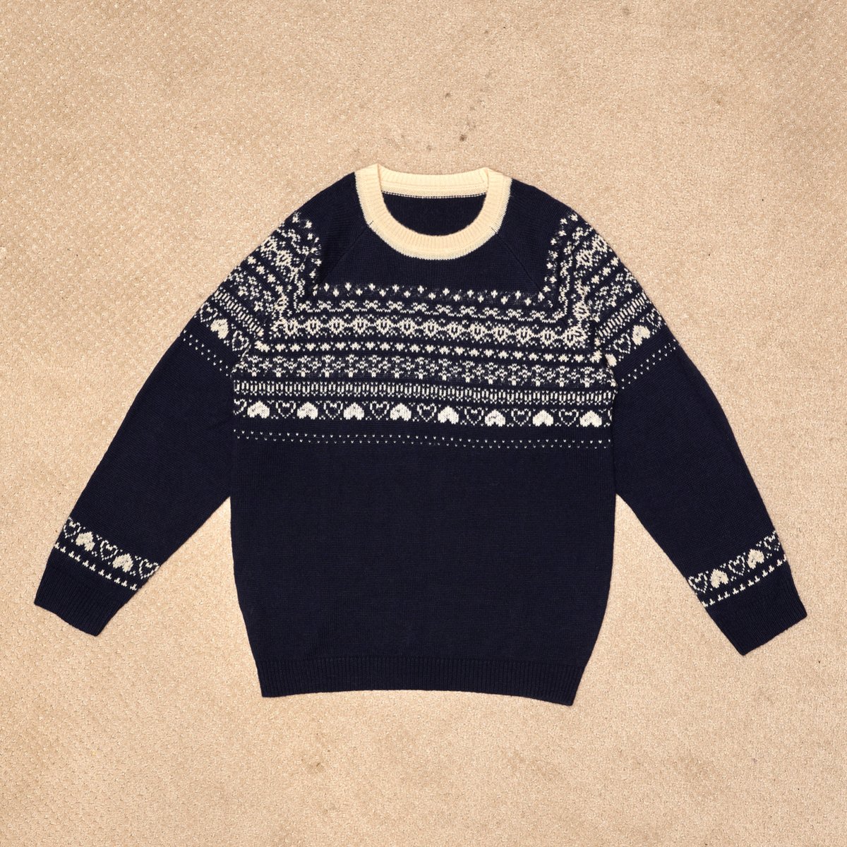 Treat LOVE sweater (navy×ivory) | Treat ürself