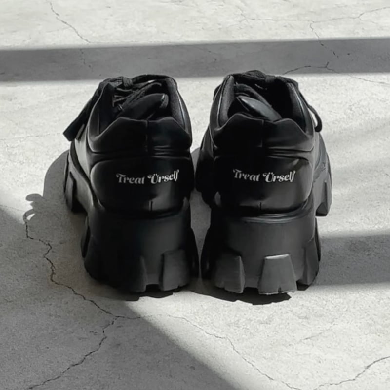 トリートユアセルフ 靴 本日限りTreat Ürself platform sneakers Lサイズ