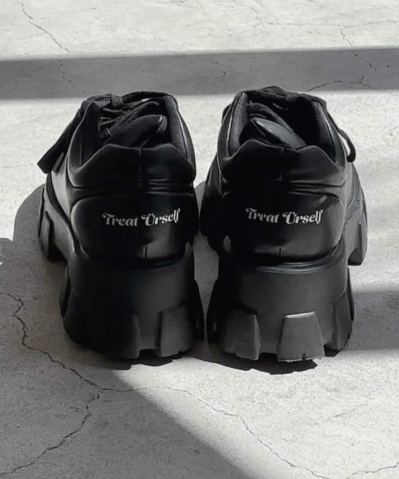 Treat Ürself platform sneakers(black) | Treat ü Treat Ürself platform sneakers(black) | Treat ü
