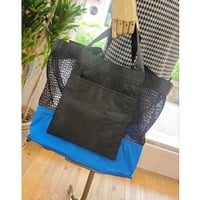 リバーシブルメッシュバッグ　ベージュ×ブルー×オレンジ　黒×ブルー