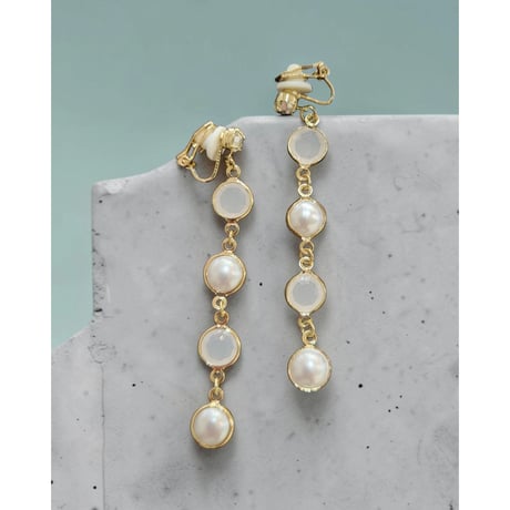 パール×ムーンゴールドイヤリング