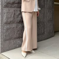 サイドラインワイドパンツ　ベージュ