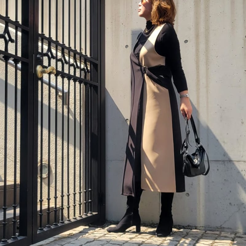 バイカラージャンスカ ベージュ×黒ブラック | Huntress