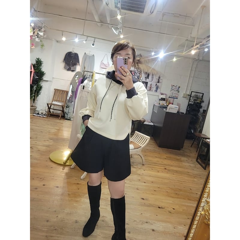 ハイウエストタックショートパンツ 黒ブラック | Huntress