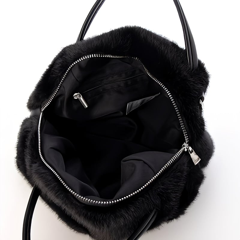 NeliBarette 黒ファークラッチバッグ NeliBarette 黒ファークラッチバッグ
